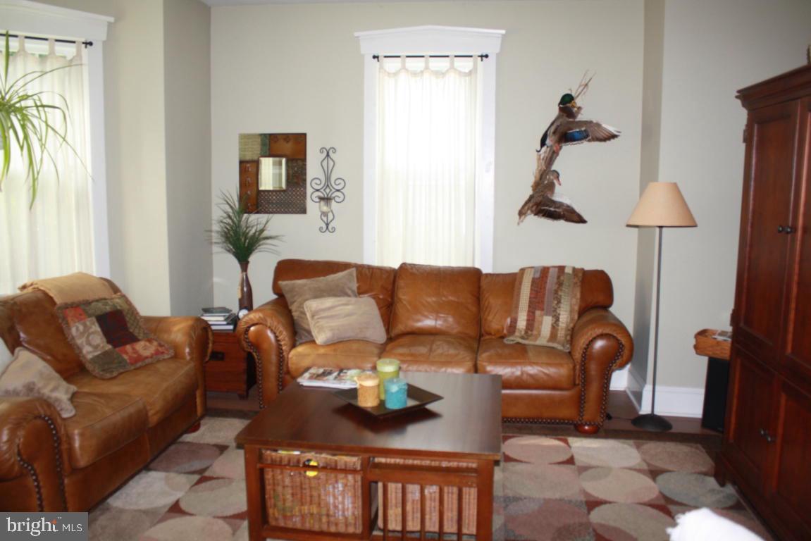 107 North Cedar Street Lititz, PA 17543 - Photo 4 of 30