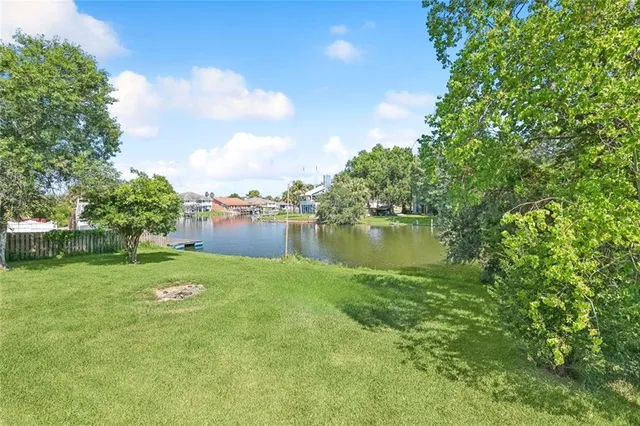 $1,975 | 20543 Old Spanish Trail, New Orleans, LA 70129