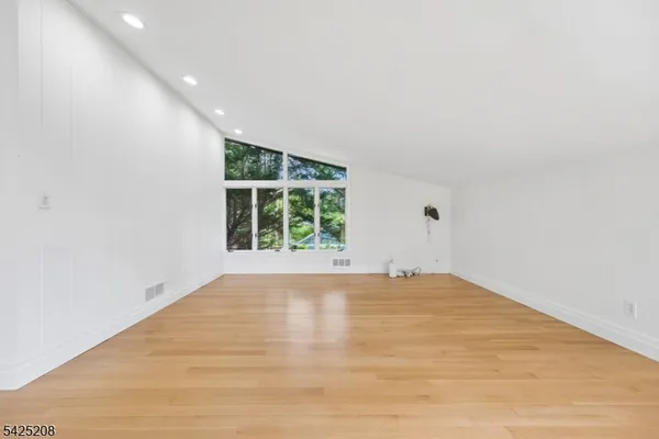 $13,000 | 293 Wyoming Avenue, Maplewood, NJ 07040