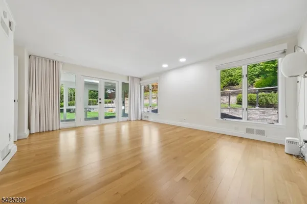 $13,000 | 293 Wyoming Avenue, Maplewood, NJ 07040