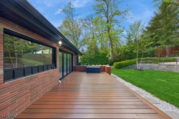 $13,000 | 293 Wyoming Avenue, Maplewood, NJ 07040