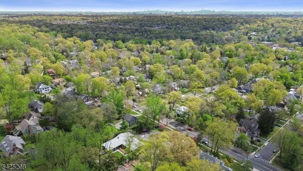 $13,000 | 293 Wyoming Avenue, Maplewood, NJ 07040