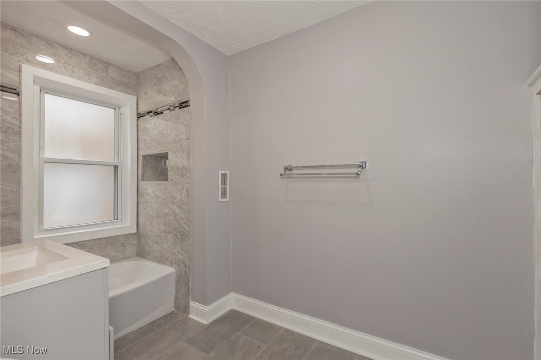 2640 Mayfield Road Cleveland Heights, OH 44106 - Photo 32 of 42 Gallery Image 32
