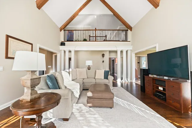 $1,000,000 | 3N808 John Greenleaf Whittier Place, St. Charles, IL 60175