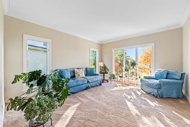 $1,000,000 | 3N808 John Greenleaf Whittier Place, St. Charles, IL 60175