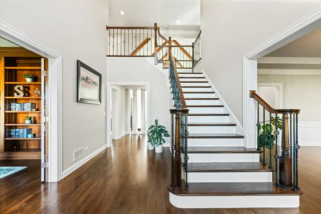 $1,000,000 | 3N808 John Greenleaf Whittier Place, St. Charles, IL 60175