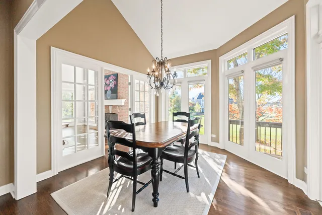 $1,000,000 | 3N808 John Greenleaf Whittier Place, St. Charles, IL 60175