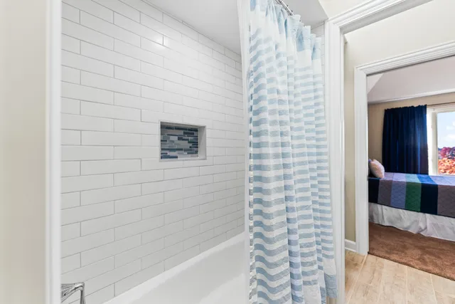 $1,000,000 | 3N808 John Greenleaf Whittier Place, St. Charles, IL 60175