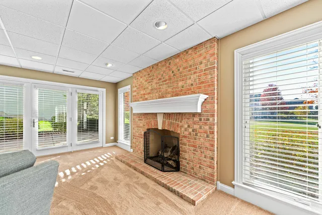 $1,000,000 | 3N808 John Greenleaf Whittier Place, St. Charles, IL 60175