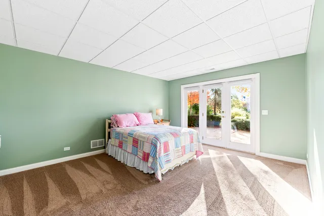 $1,000,000 | 3N808 John Greenleaf Whittier Place, St. Charles, IL 60175