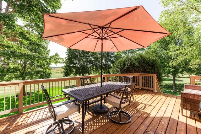 $1,000,000 | 3N808 John Greenleaf Whittier Place, St. Charles, IL 60175