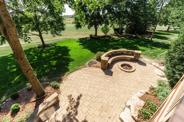 $1,000,000 | 3N808 John Greenleaf Whittier Place, St. Charles, IL 60175