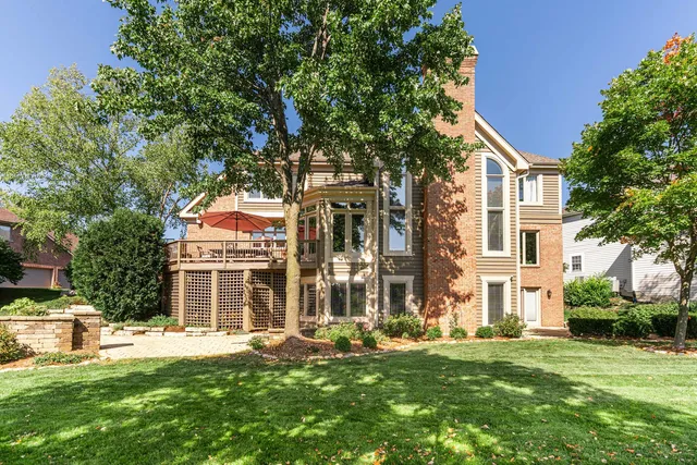 $1,000,000 | 3N808 John Greenleaf Whittier Place, St. Charles, IL 60175