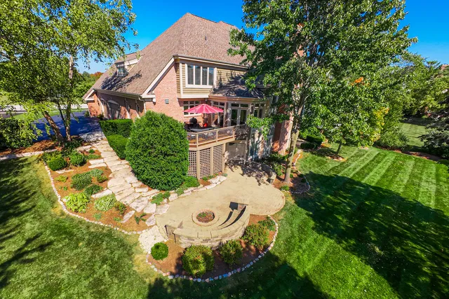 $1,000,000 | 3N808 John Greenleaf Whittier Place, St. Charles, IL 60175