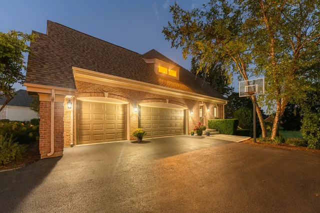 $1,000,000 | 3N808 John Greenleaf Whittier Place, St. Charles, IL 60175