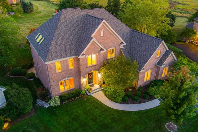 $1,000,000 | 3N808 John Greenleaf Whittier Place, St. Charles, IL 60175