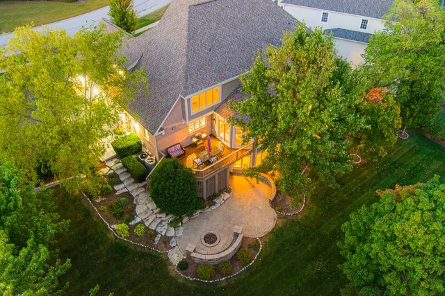 $1,000,000 | 3N808 John Greenleaf Whittier Place, St. Charles, IL 60175