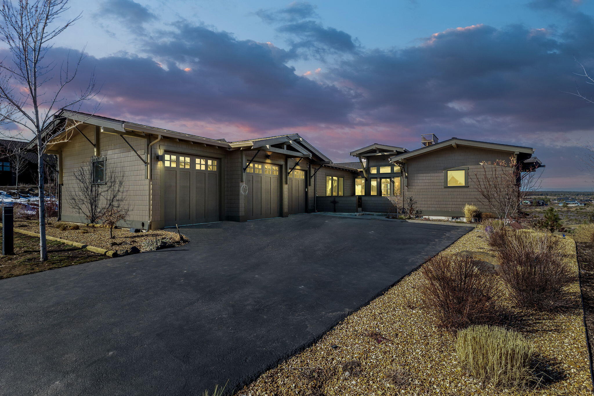 The home sits on the developer?s oversized lot and faces the mountains and 10th hole and remains the only 100% custom home in The Rim neighborhood.