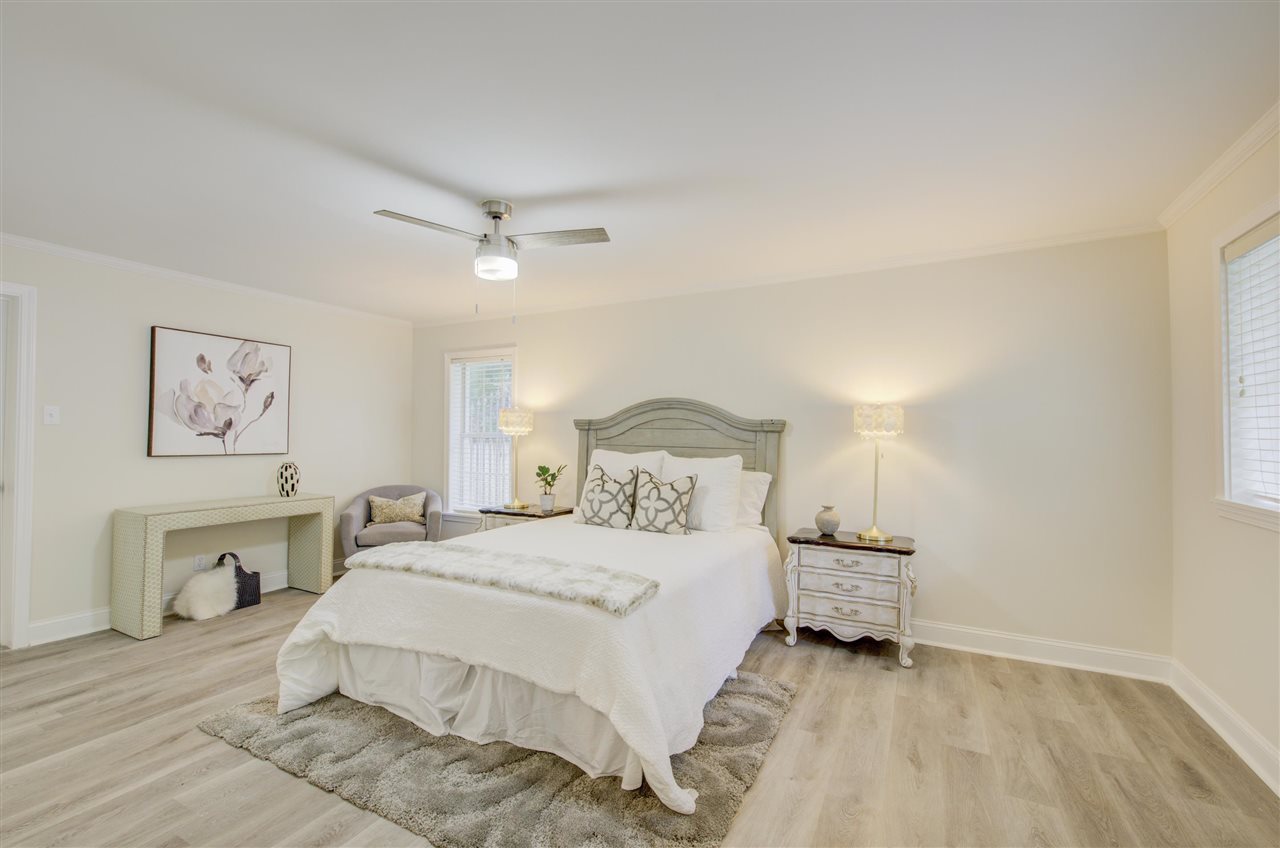 214 North Mendenhall Road Memphis, TN 38117 - Photo 4 of 24 Gallery Image 4