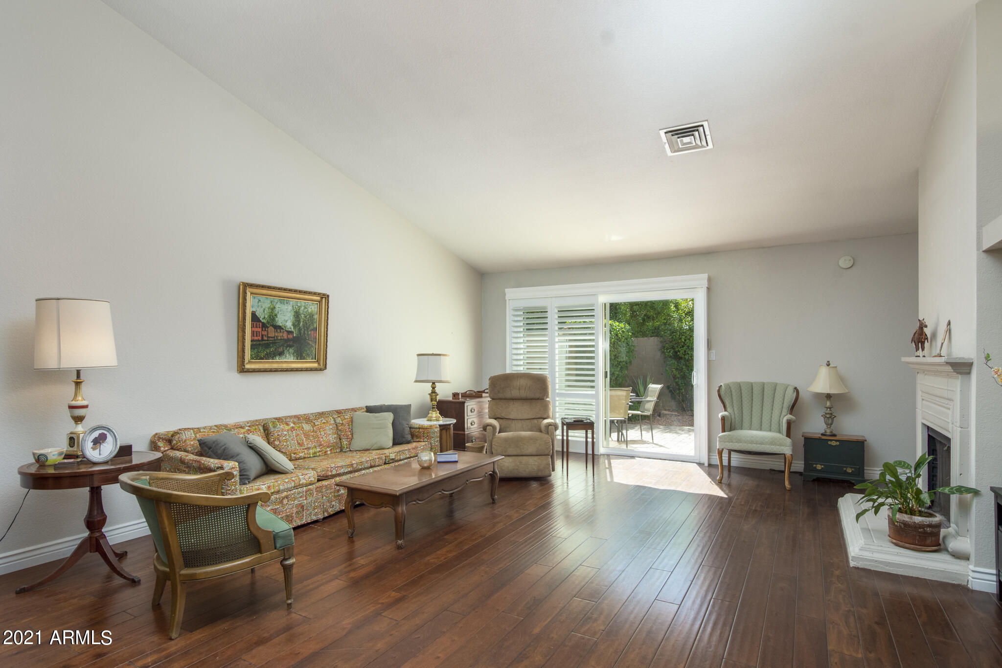 29 West Ranch Road Tempe, AZ 85284 - Photo 4 of 21 great-room