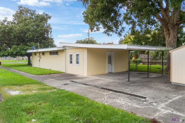 $140,000 | 204 North Montz Avenue, Gramercy, LA 70052