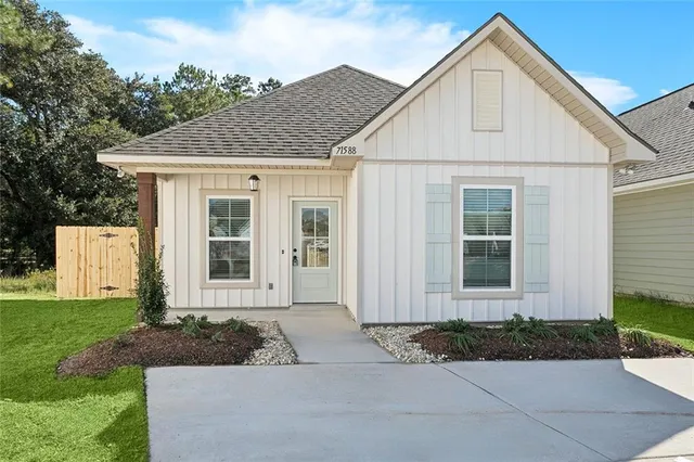 $1,750 | 71588 Spike Drive, Madisonville, LA 70447