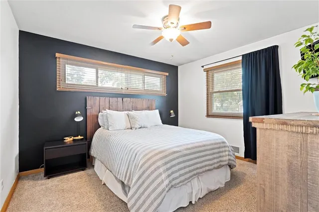 $345,000 | 7132 Robinson Street, Overland Park, KS 66204