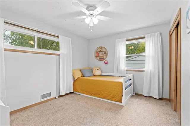 $345,000 | 7132 Robinson Street, Overland Park, KS 66204