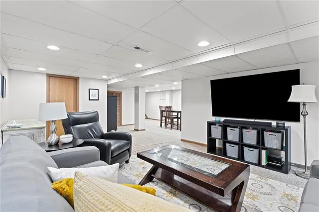 $345,000 | 7132 Robinson Street, Overland Park, KS 66204