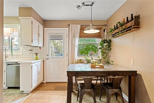 $345,000 | 7132 Robinson Street, Overland Park, KS 66204