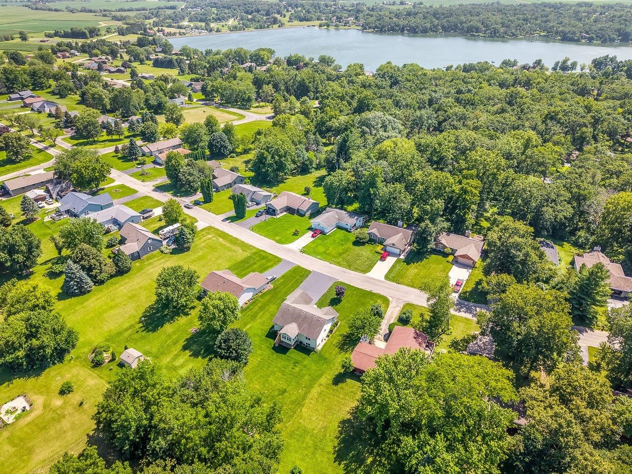 1217 Lake Summerset Road Lake Summerset, IL 61019 - Photo 4 of 38 Gallery Image 4