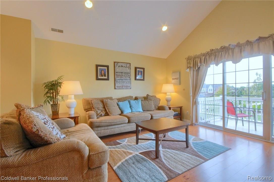 45481 North Stonewood Road Canton, MI 48187 - Photo 6 of 32 Living_Room.jpg