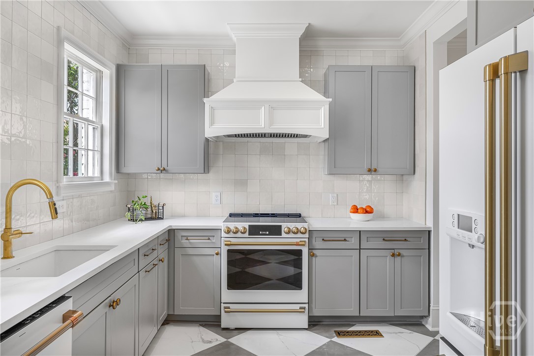 501 East 41st Street Savannah, GA 31401 - Photo 18 of 63