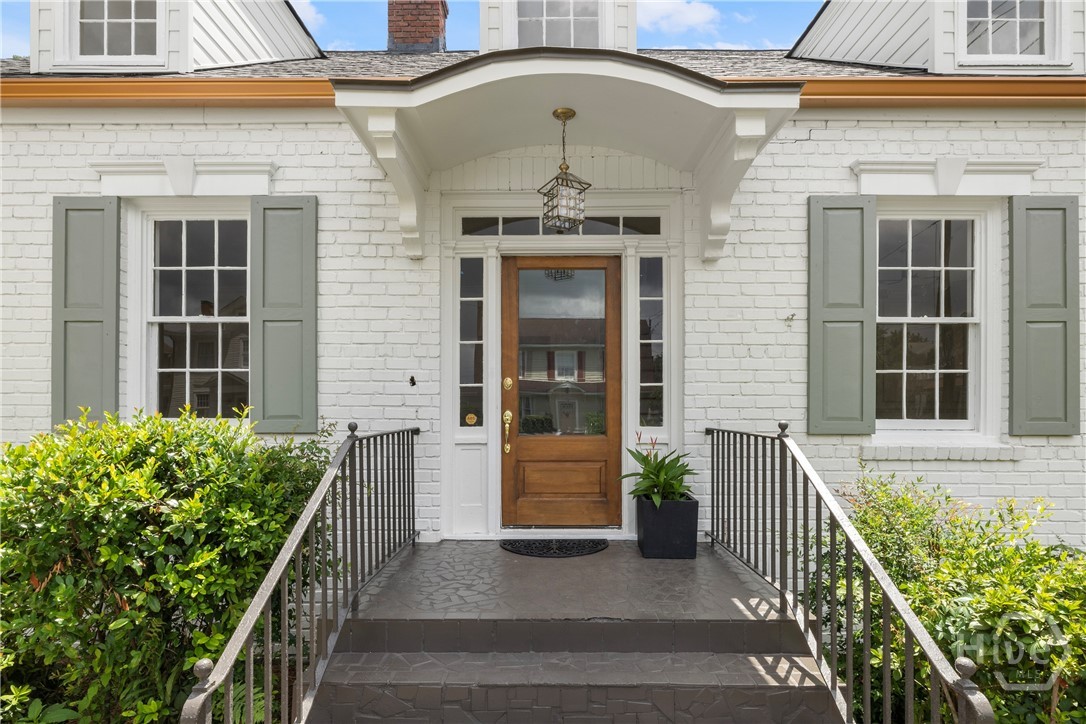 501 East 41st Street Savannah, GA 31401 - Photo 5 of 63 Front door
