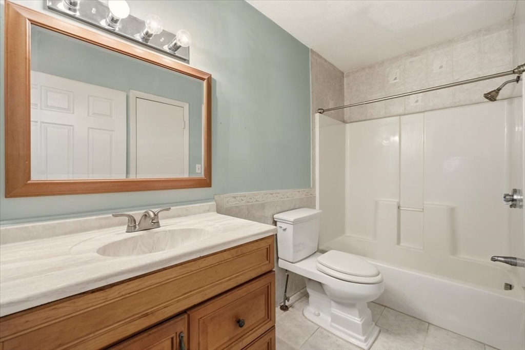 346 South Street Foxboro, MA 02035 - Photo 10 of 18