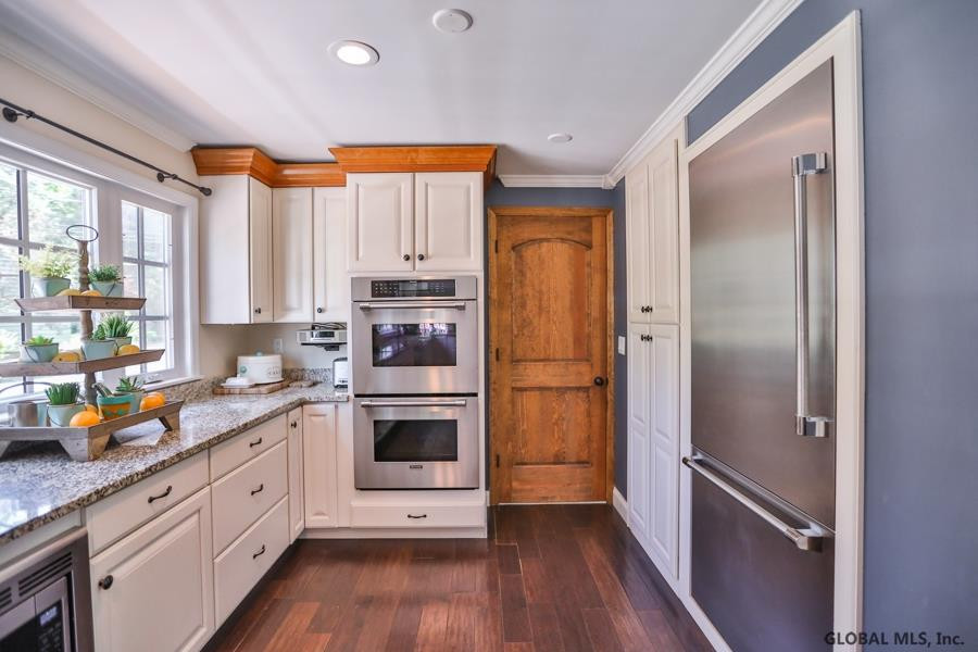 13 Witte Road Guilderland, NY 12203 - Photo 8 of 34 Photo 8