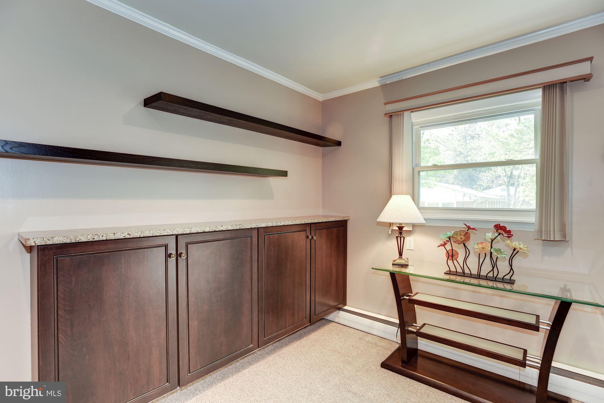 28 Millstone Road Randallstown, MD 21133 - Photo 18 of 45 Family Room | Built in Cabinetry | Granite