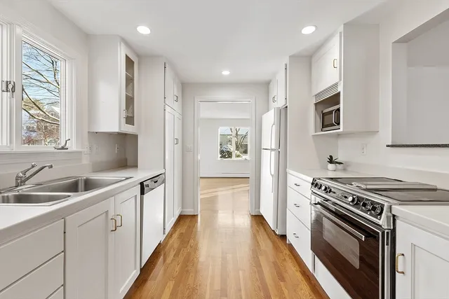 $1,595,000 | 35 Chestnut Street, Concord, MA 01742