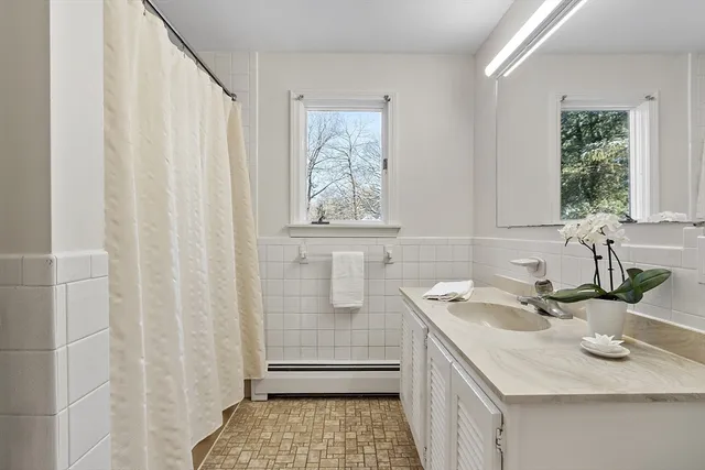 $1,595,000 | 35 Chestnut Street, Concord, MA 01742