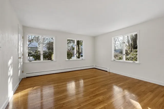 $1,595,000 | 35 Chestnut Street, Concord, MA 01742