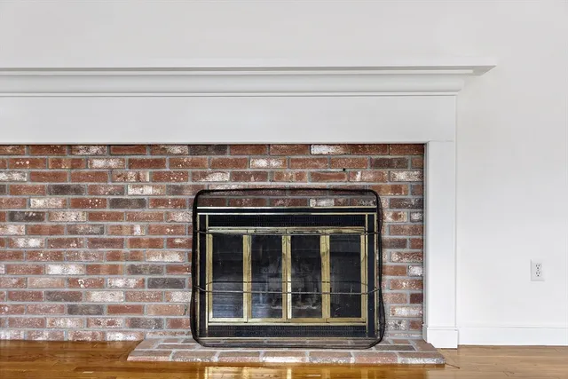 $1,595,000 | 35 Chestnut Street, Concord, MA 01742