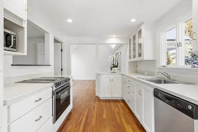 $1,595,000 | 35 Chestnut Street, Concord, MA 01742