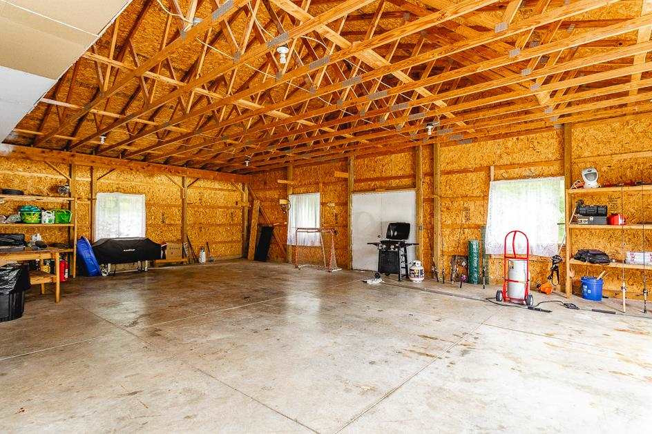 3635 Waldron Road North Adams, MI 49262 - Photo 17 of 57 Photo 16