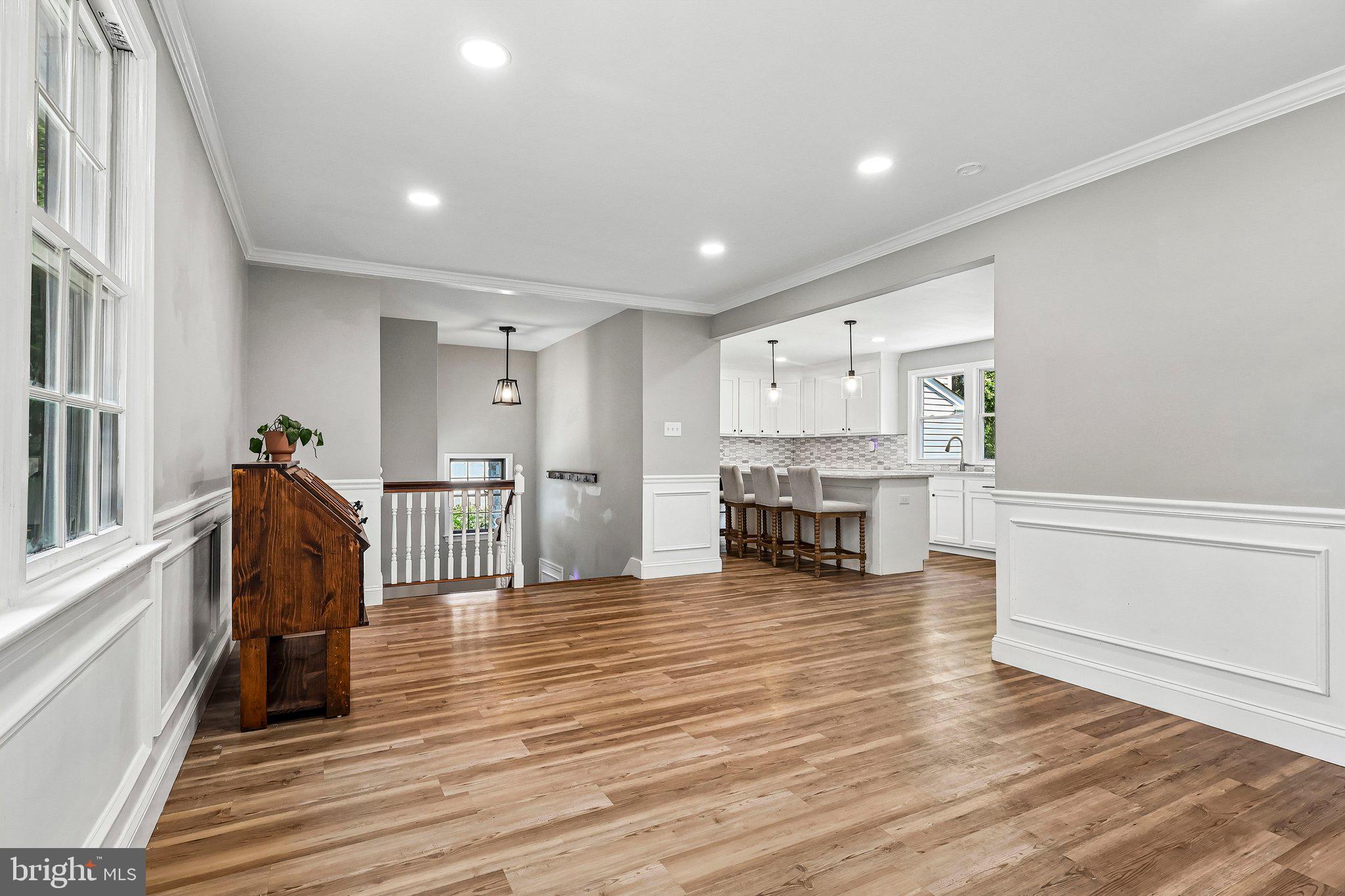 2129 Herblew Road Warrington, PA 18976 - Photo 7 of 59 Living room main level
