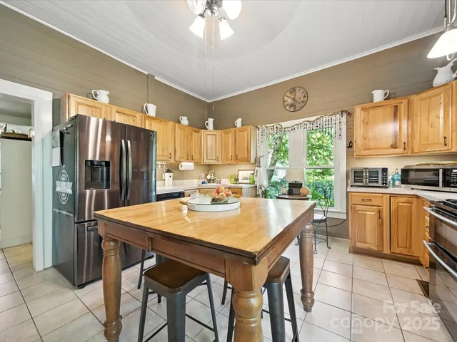 $797,231 | 221 North Main Street, Clover, SC 29710