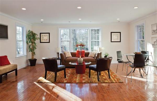 25 Devonshire Road Newton, MA 02468 - Photo 4 of 8