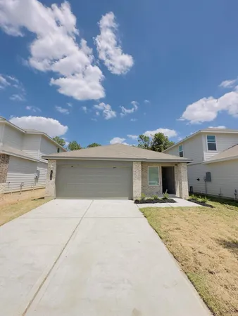 $2,100 | 12366 Morning Vista Drive, Houston, TX 77014