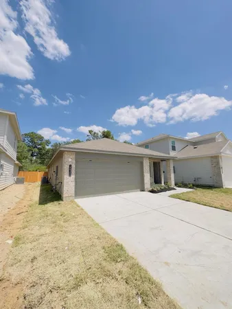 $2,100 | 12366 Morning Vista Drive, Houston, TX 77014
