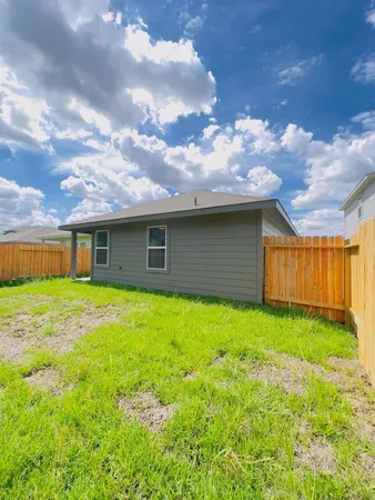 $2,100 | 12366 Morning Vista Drive, Houston, TX 77014