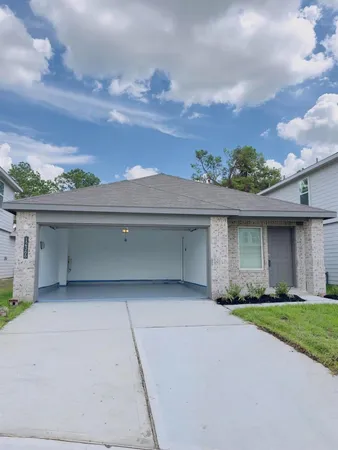 $2,100 | 12366 Morning Vista Drive, Houston, TX 77014